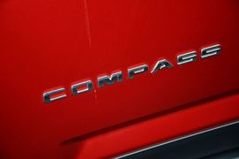 2014款Jeep指南者2.4L四驱舒适版