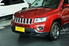 2014款Jeep指南者2.4L四驱舒适版