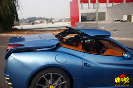 2009款法拉利加利福尼亚试驾