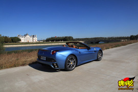 2009款法拉利加利福尼亚试驾