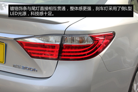 雷克萨斯ES300h图解