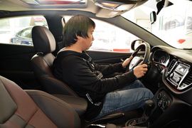 2015款菲亚特菲翔1.4T自动智享版到店实拍