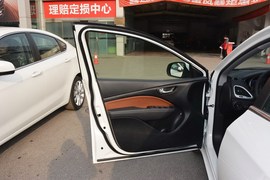 2015款菲亚特菲翔1.4T自动智享版