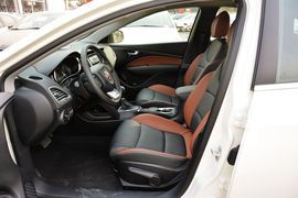 2015款菲亚特菲翔1.4T自动智享版