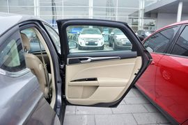 2013款福特蒙迪欧1.5L