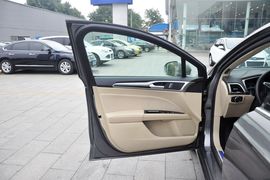 2013款福特蒙迪欧1.5L