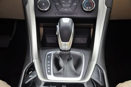 2013款福特蒙迪欧1.5L