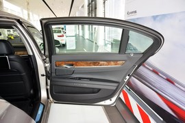 2013款宝马740Li豪华型