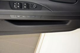 2013款宝马740Li豪华型