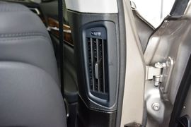2013款宝马740Li豪华型