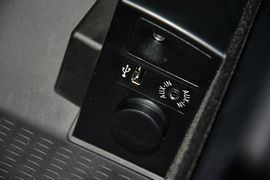 2013款宝马740Li豪华型