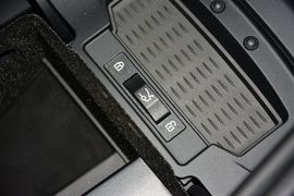 2013款宝马740Li豪华型