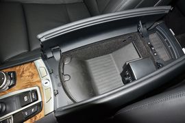 2013款宝马740Li豪华型