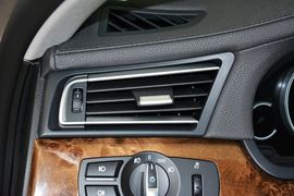 2013款宝马740Li豪华型