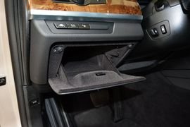 2013款宝马740Li豪华型