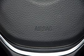 2013款宝马740Li豪华型
