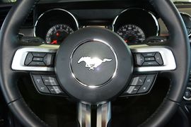 2015款福特野马2.3