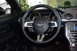 2015款福特野马2.3