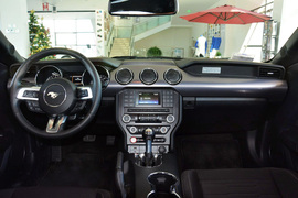 2015款福特野马2.3