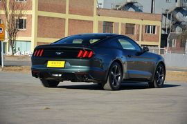 2015款福特野马2.3