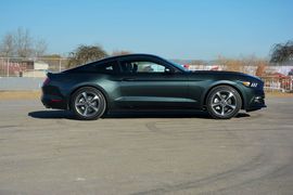 2015款福特野马2.3