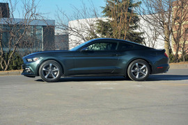 2015款福特野马2.3