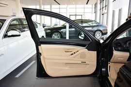 2014款宝马528Li领先型