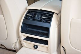 2014款宝马528Li领先型