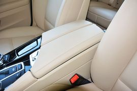 2014款宝马528Li领先型