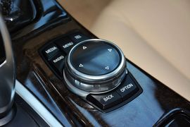2014款宝马528Li领先型