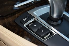 2014款宝马528Li领先型