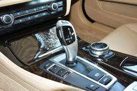 2014款宝马528Li领先型