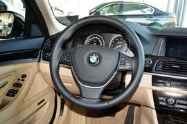 2014款宝马528Li领先型