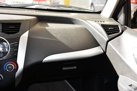 2014款一汽夏利N7