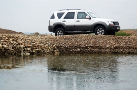 傲龙CUV