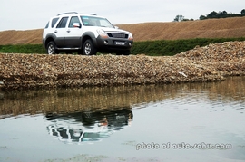 傲龙CUV