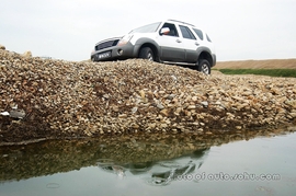 傲龙CUV