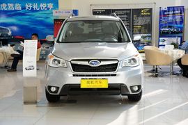 2013款斯巴鲁森林人2.5i自动豪华版