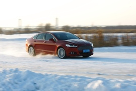 2013款蒙迪欧冰雪试驾体验