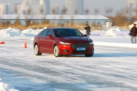 2013款蒙迪欧冰雪试驾体验