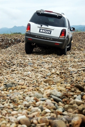 傲龙CUV