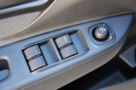 2014款一汽夏利N7