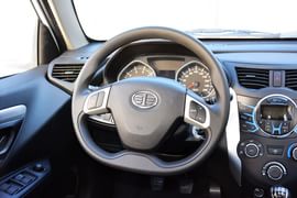 2014款一汽夏利N7