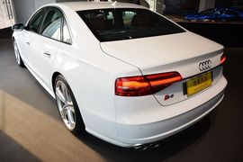 2014款奥迪S8