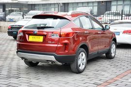 2015款奔腾X80