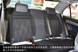 2015款东南V3菱悦到店图解