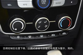 2015款东南V3菱悦到店图解