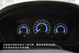 2015款东南V3菱悦到店图解