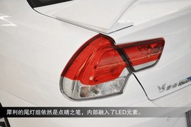 2015款东南V3菱悦到店图解