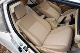 2014款丰田卡罗拉1.6L手动GL-i